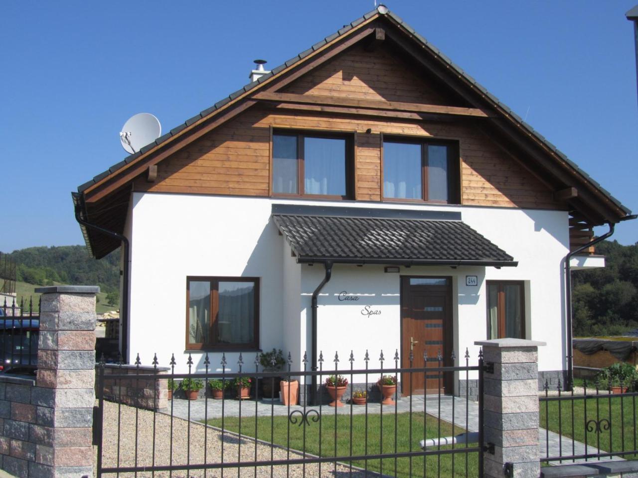 Casa Spas Banská Bystrica Esterno foto